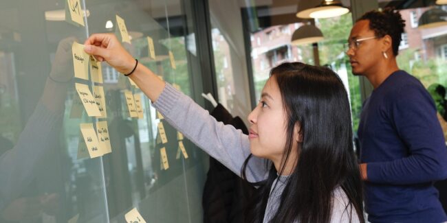 How to prioritize tasks with ADHD by EFC